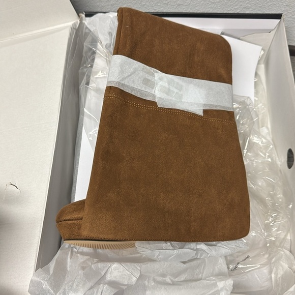 Nine West Women's Gotcha Over The Knee Platform Boots (WIDE CALF) - Picture 4 of 4